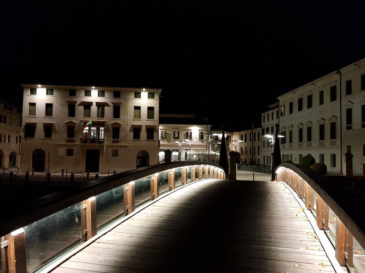 Отель Palazzo Bortolan Тревизо Экстерьер фото